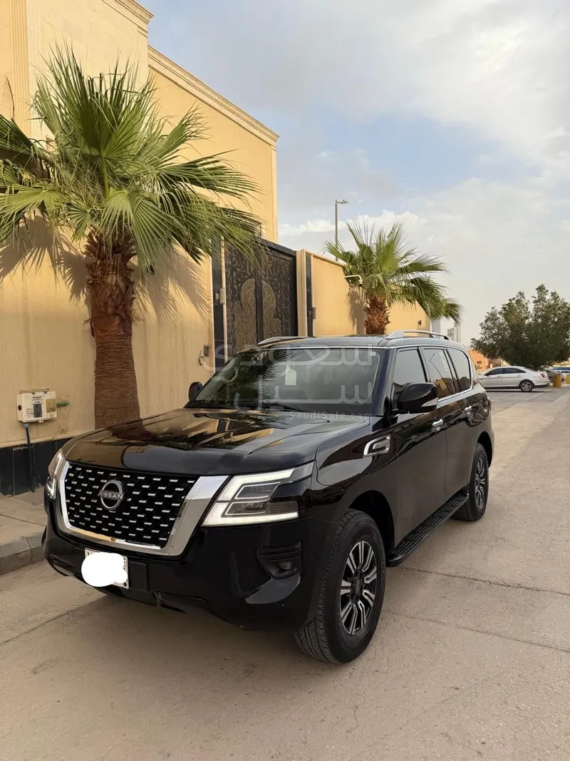 2023 Nissan Patrol SE2