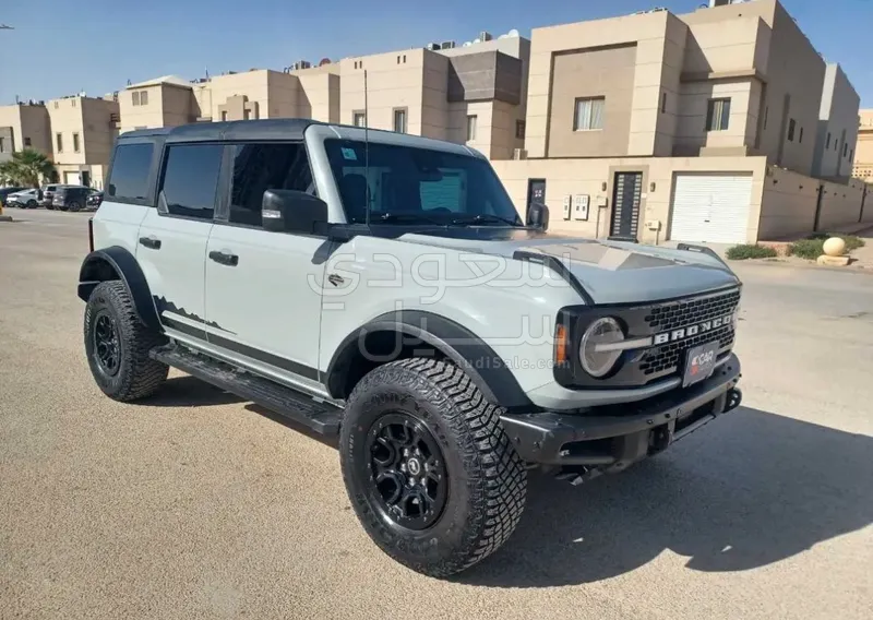 2022 فورد برونكو وايلد تراك