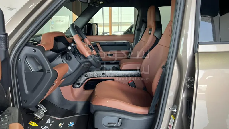 2026 Land Rover Defender Octa