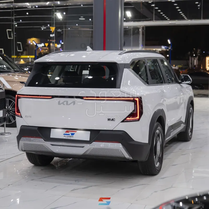 2025 Kia EV5 standard