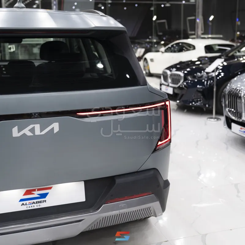 2025 Kia EV5 standard