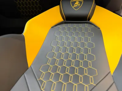 2024 لمبرجيني ريفويلتو