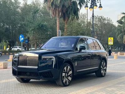 2023 رولز رويس كولينان سلفر بادج