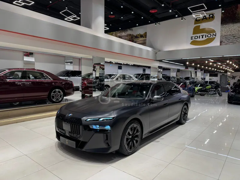 2023 BMW 7 Series 760i