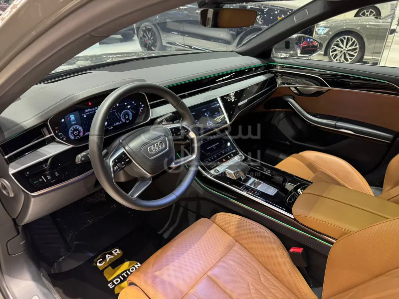 2025 Audi A8L