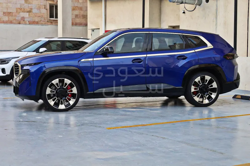 2023 BMW XM