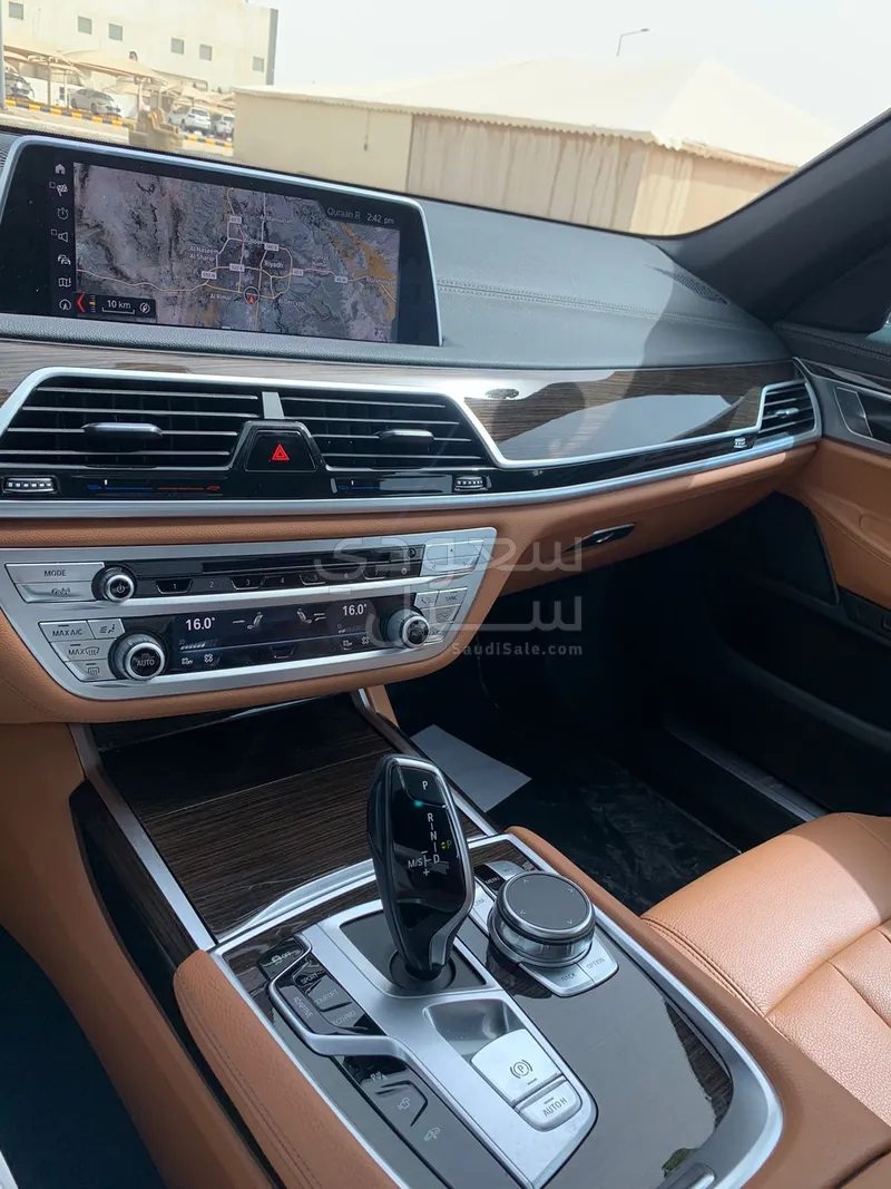 2019 BMW 7 Series 740Li