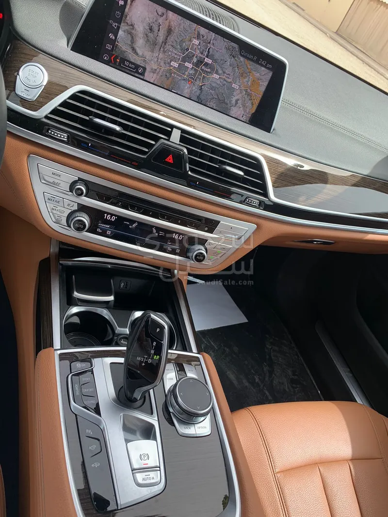 2019 BMW 7 Series 740Li