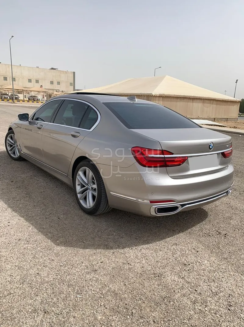 2019 BMW 7 Series 740Li