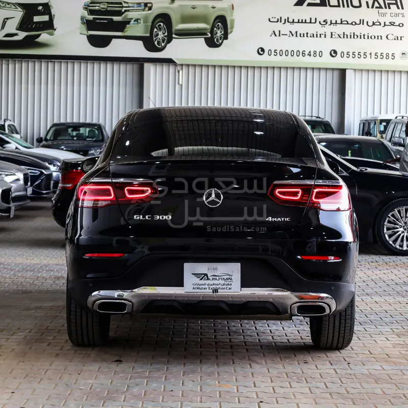 2022 مرسيدس - بنز جي إل سي 300