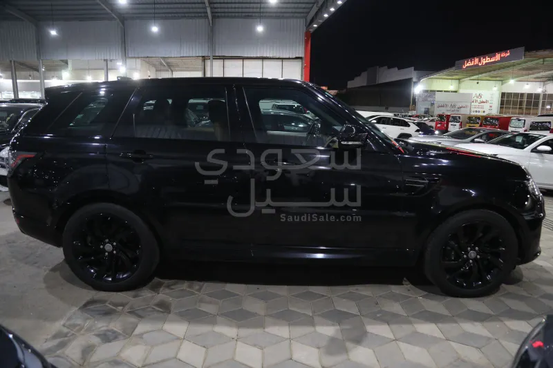2020 لاند روفر رينج روفر سبورت اتش اس اي