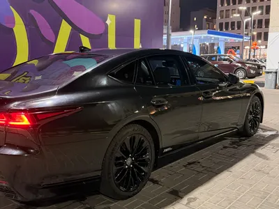 2019 لكزس إل إس 500