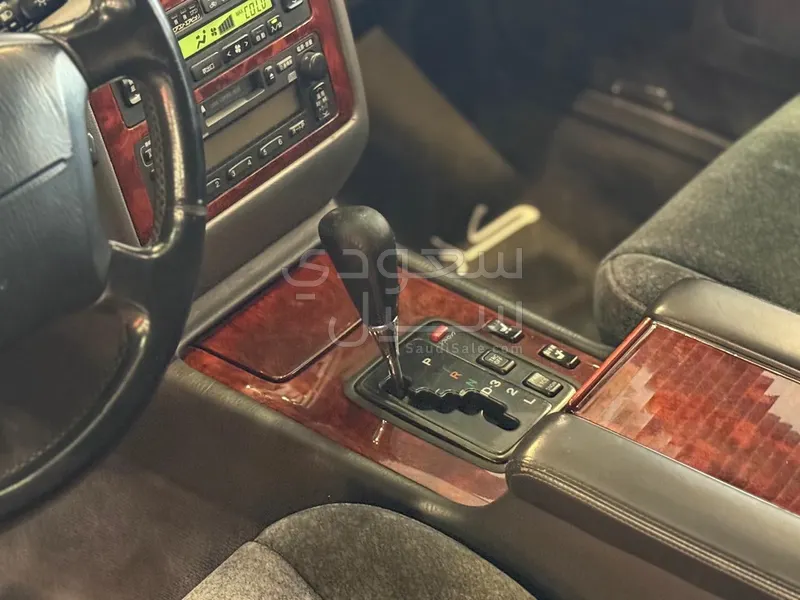 1990 Toyota Century