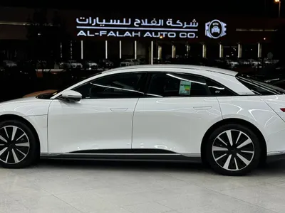 2024 لوسيد اير بيور