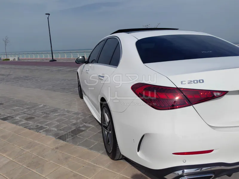 2025 مرسيدس - بنز سي 200