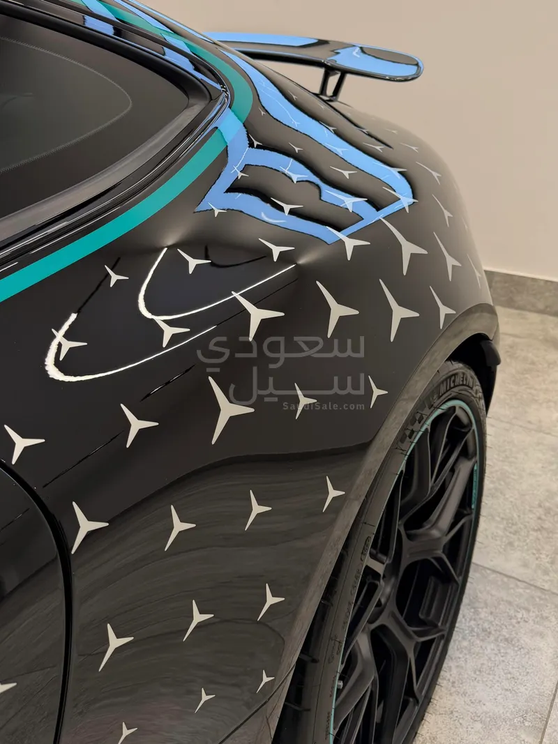 2025 مرسيدس - بنز جي تي إس أي إم جي