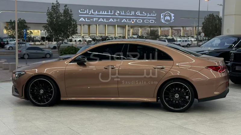 2021 مرسيدس - بنز سي إل أي 200