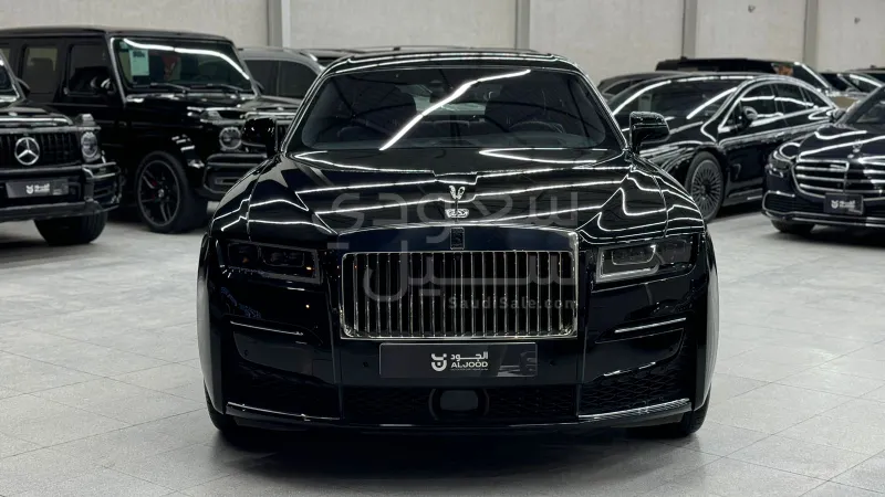 2022 رولز رويس قوست بلاك اديشن