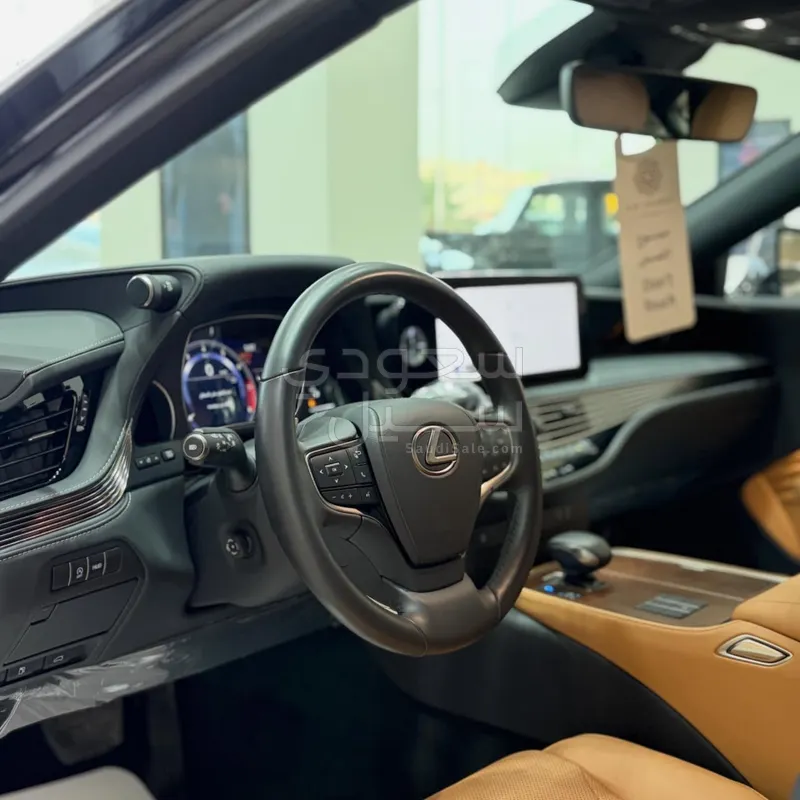 2024 Lexus LS 350