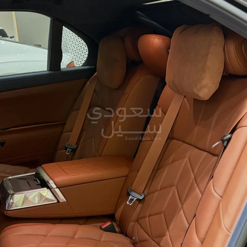 2024 BMW 7 Series 760i