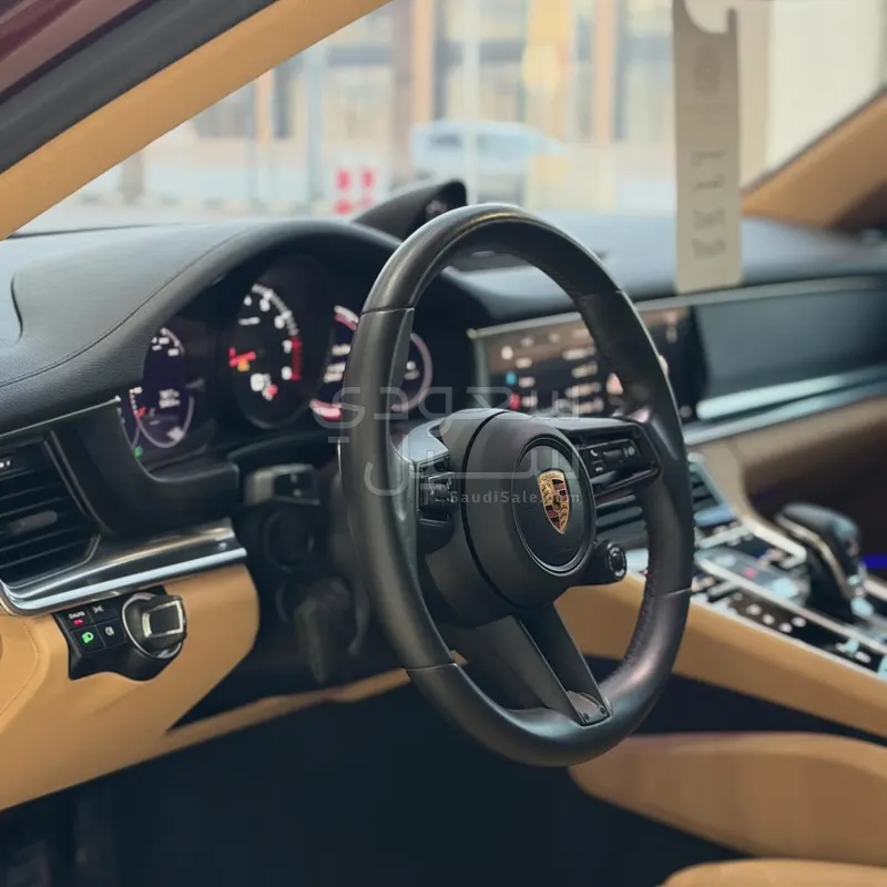 2022 Porsche Panamera