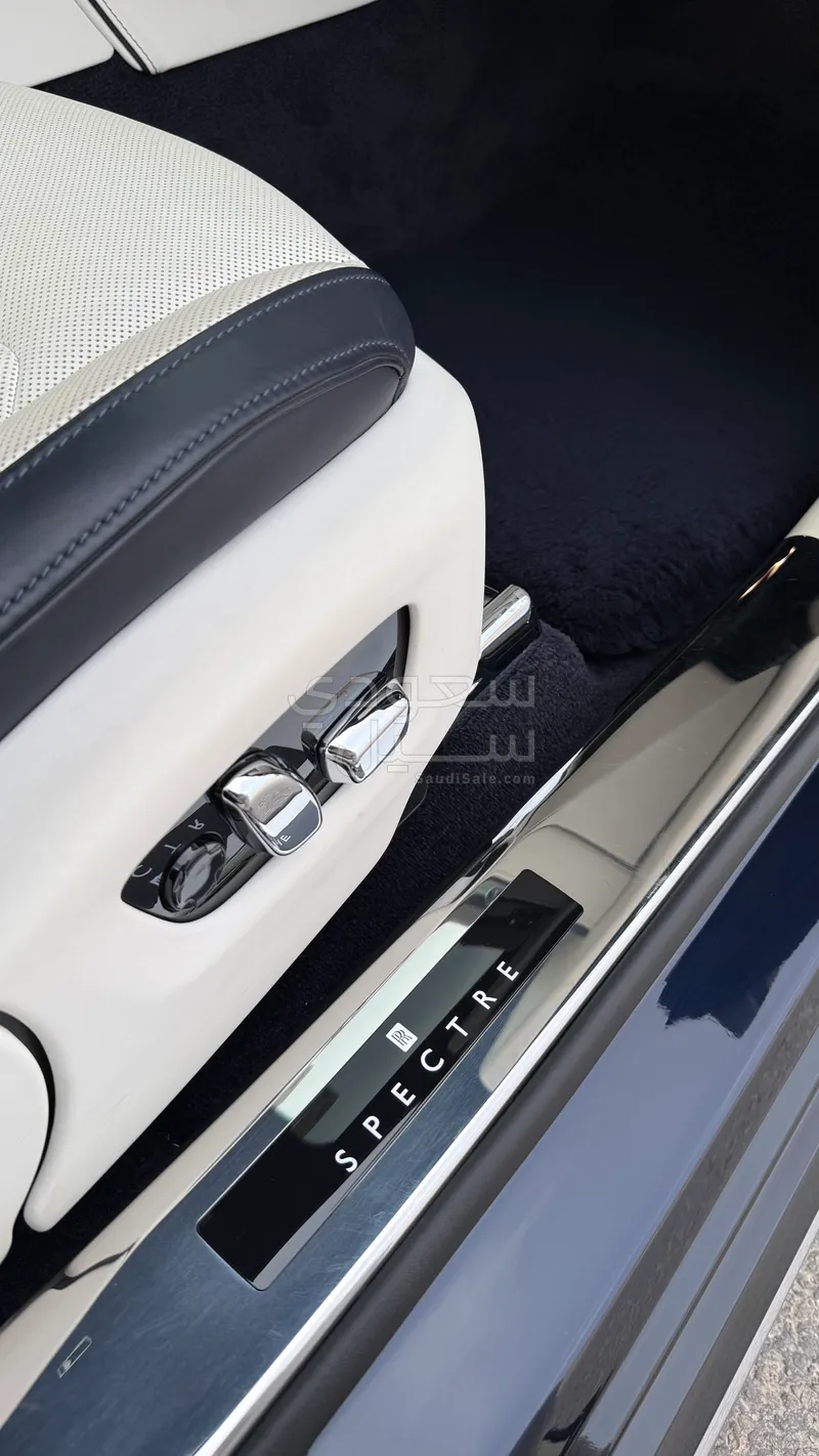 2024 Rolls-Royce Spectre
