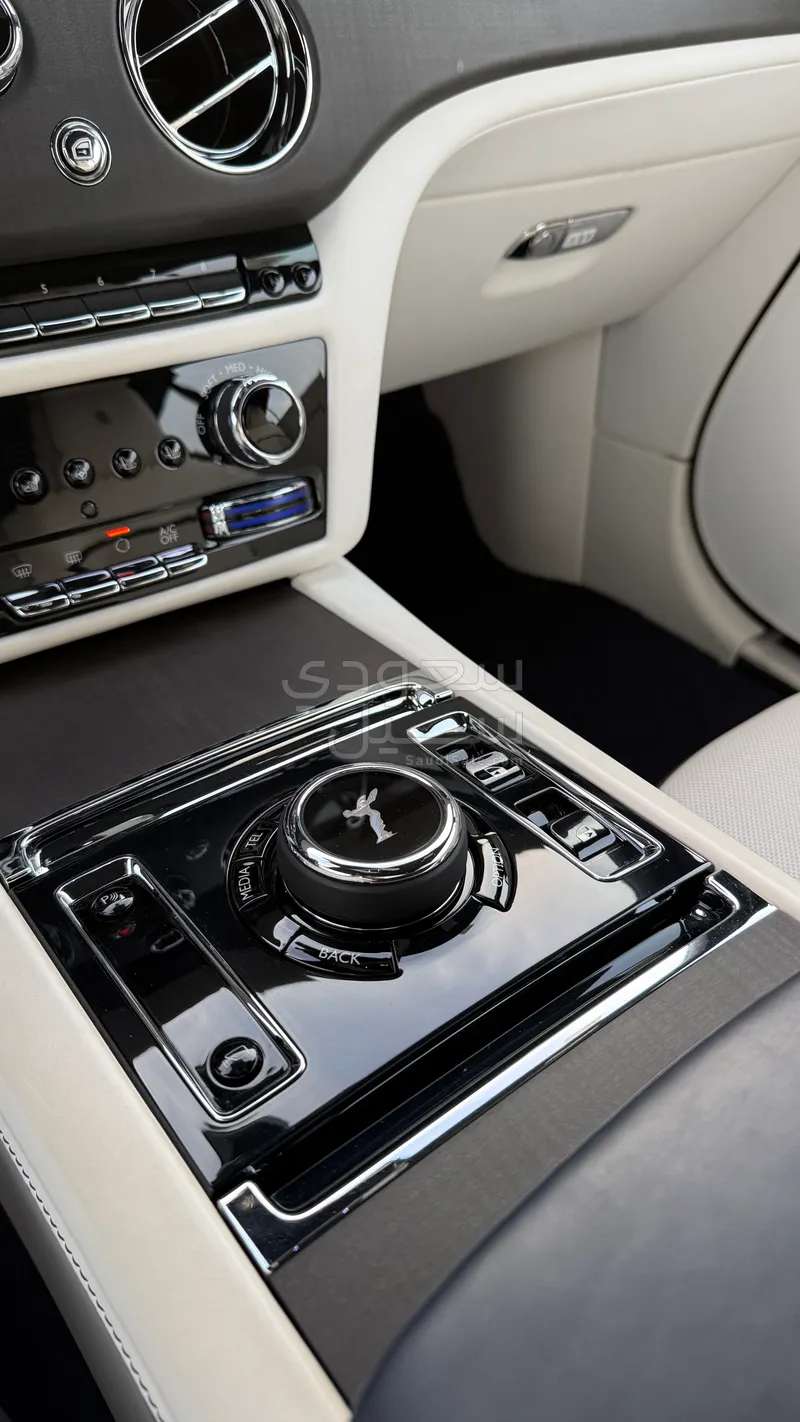 2024 Rolls-Royce Spectre