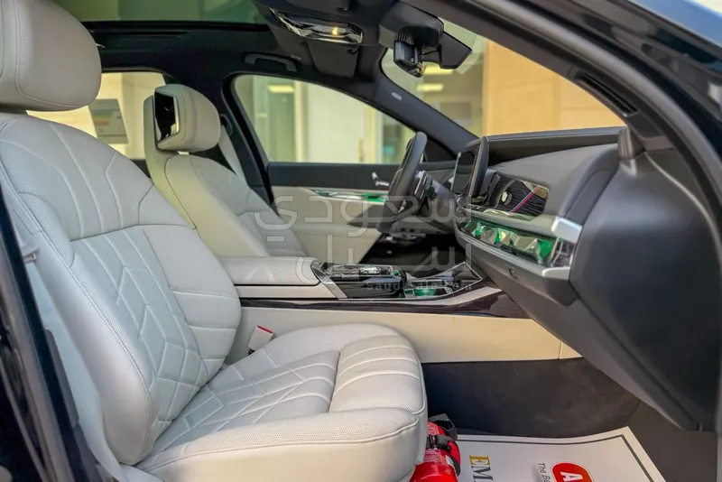 2026 BMW 7 Series 730i
