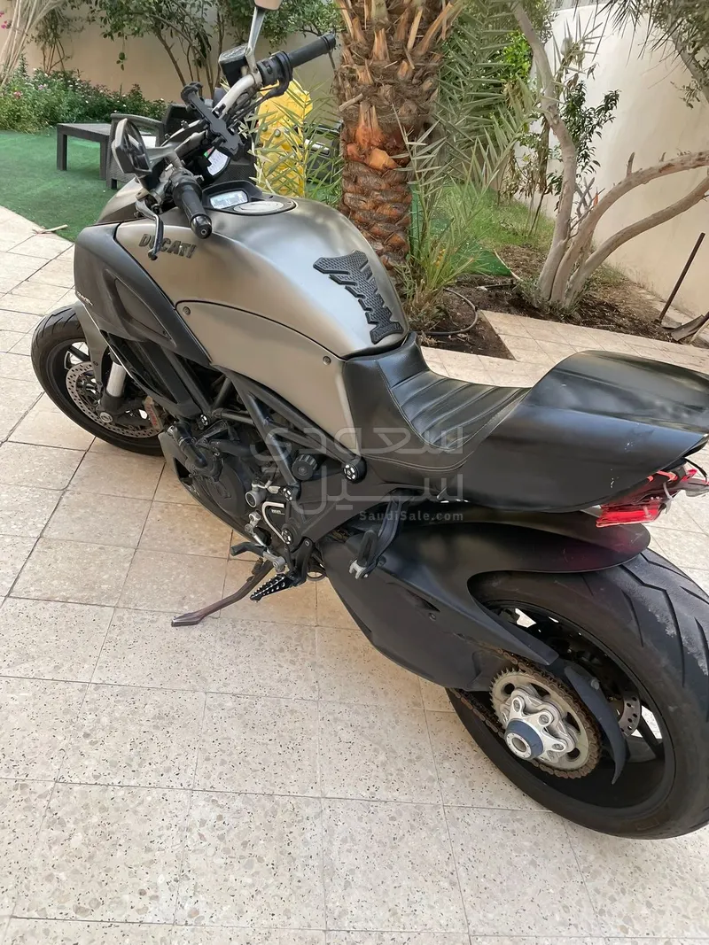 2014 Ducati Diavel xDiavel