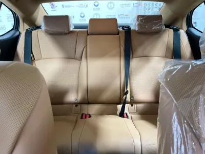 2025 Lexus ES 250