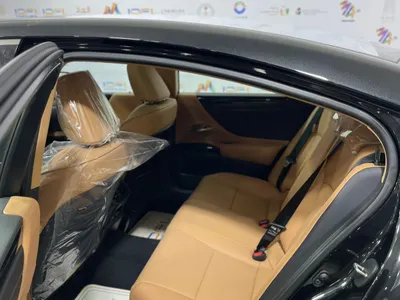 2025 Lexus ES 250