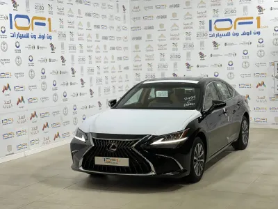 2025 Lexus ES 250