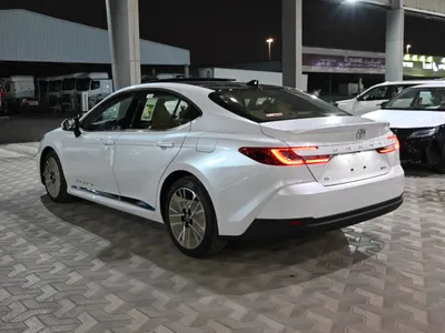 2026 تويوتا كامري ال اي