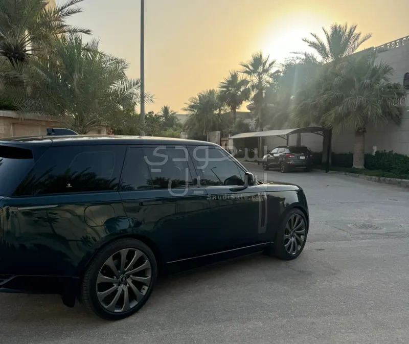 2022 لاند روفر رينج روفر اتش اس اي