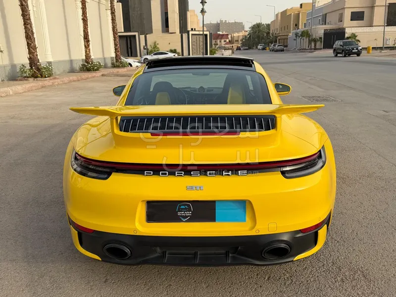 2021 Porsche 911 Carrera S