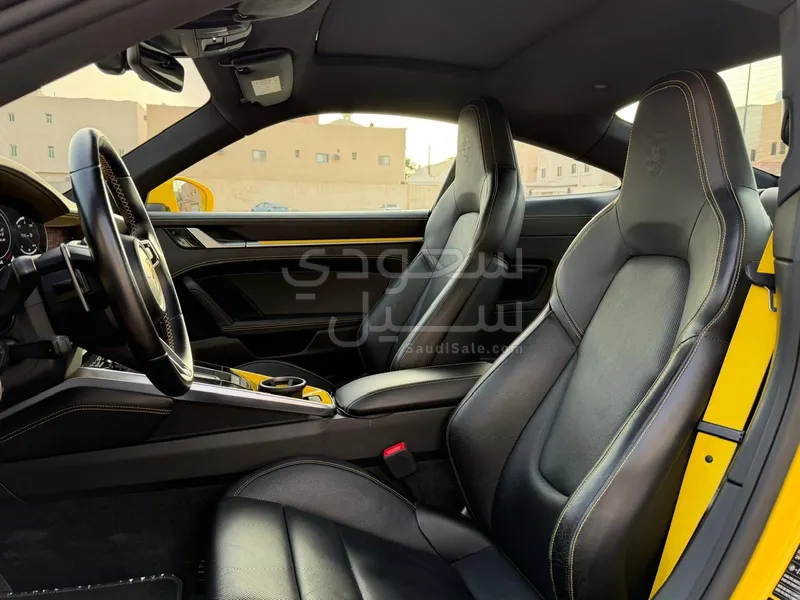 2021 Porsche 911 Carrera S
