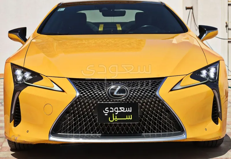 2018 لكزس إل سي 500
