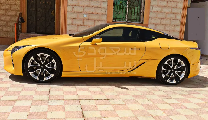 2018 لكزس إل سي 500