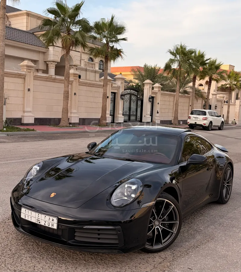 2024 بورش 911 كاريرا
