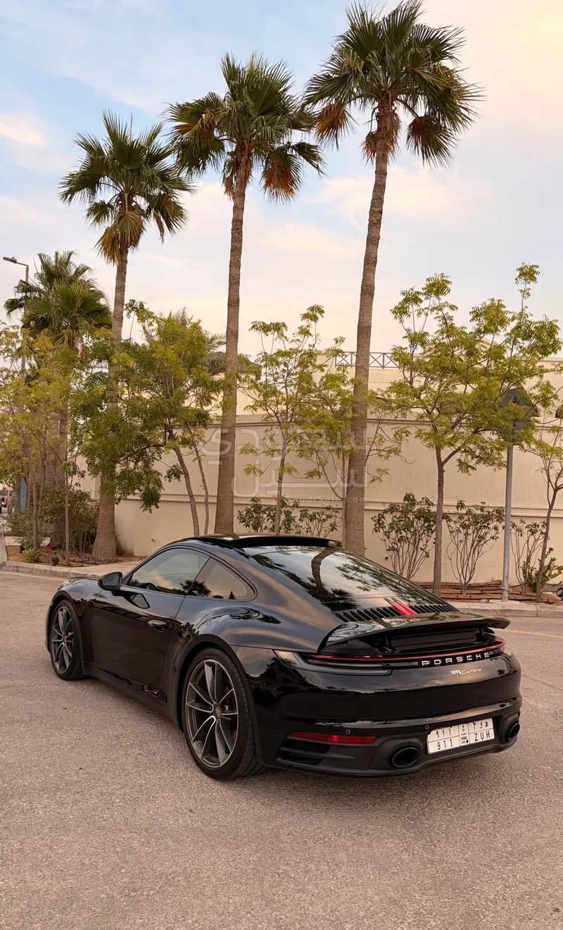 2024 بورش 911 كاريرا