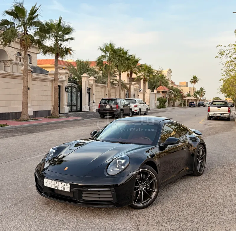 2024 بورش 911 كاريرا