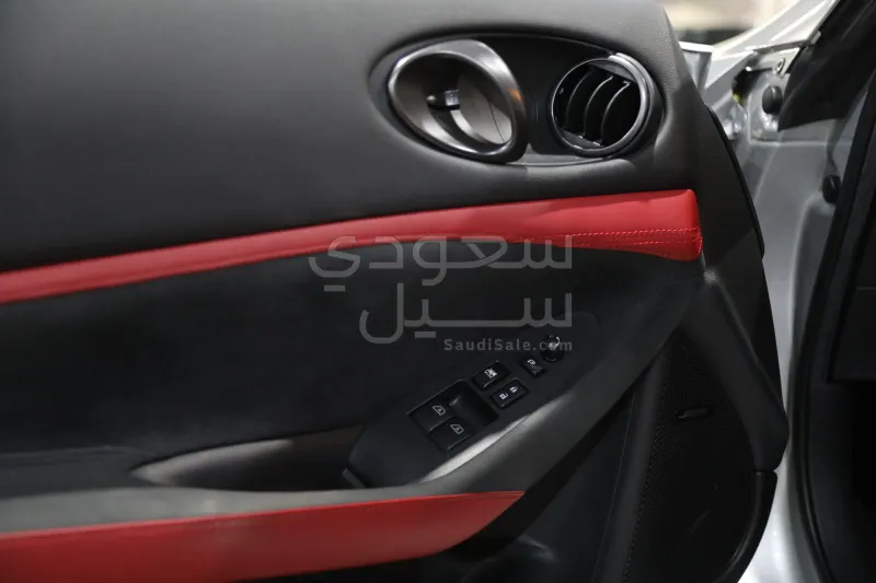 2023 نيسان زد 400