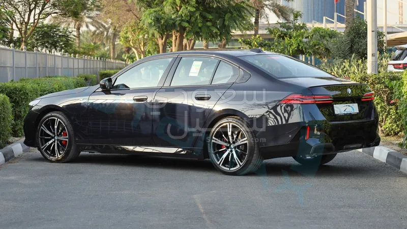 2026 BMW 5 Series 520i Mkit