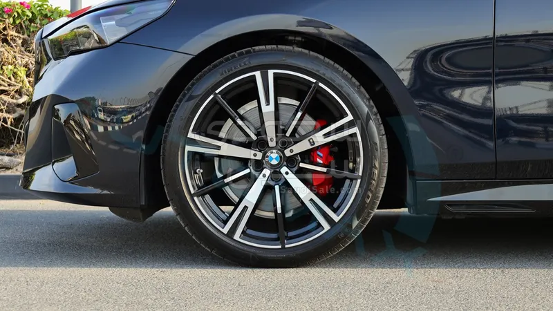 2026 BMW 5 Series 520i Mkit