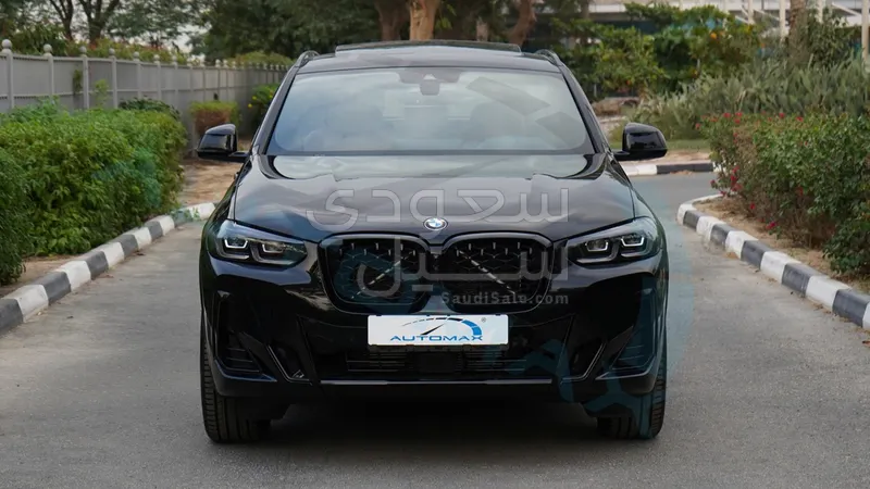 2025 BMW X Series 4