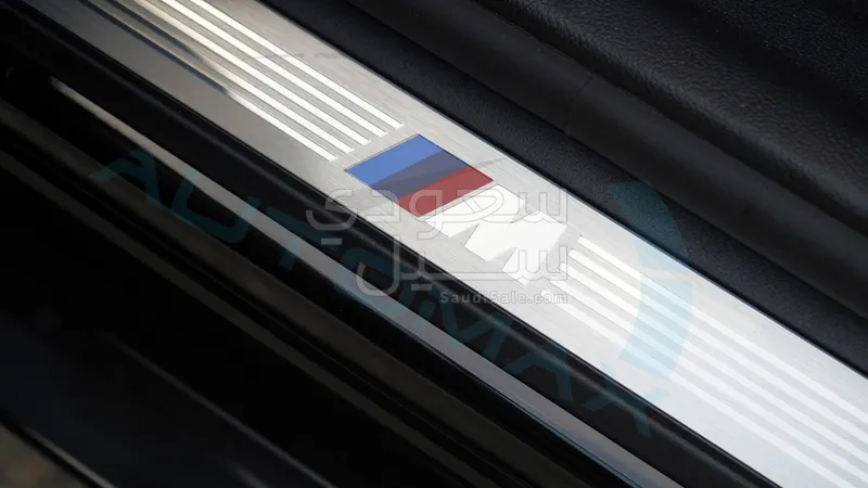 2025 BMW X Series 4