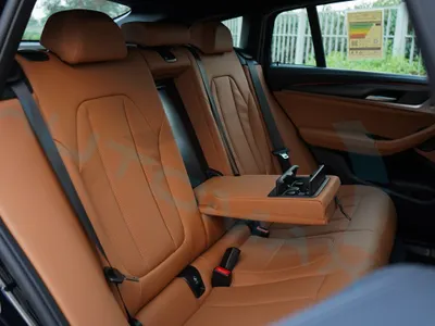 2025 BMW X Series 4
