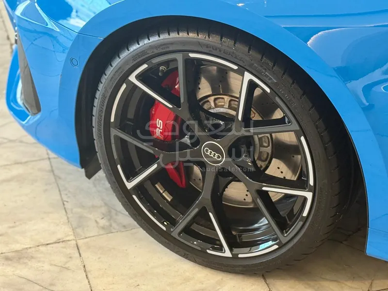 2024 اودي ار اس 3