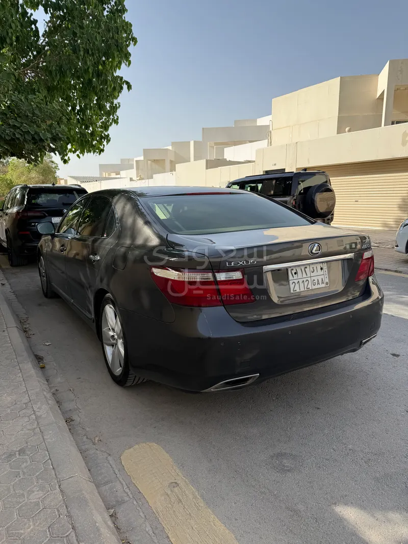 2007 لكزس إل إس 460 إل