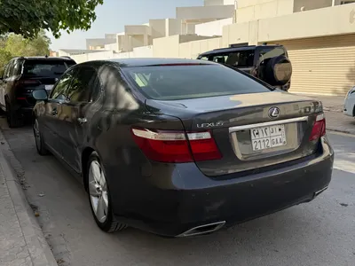 2007 لكزس إل إس 460 إل